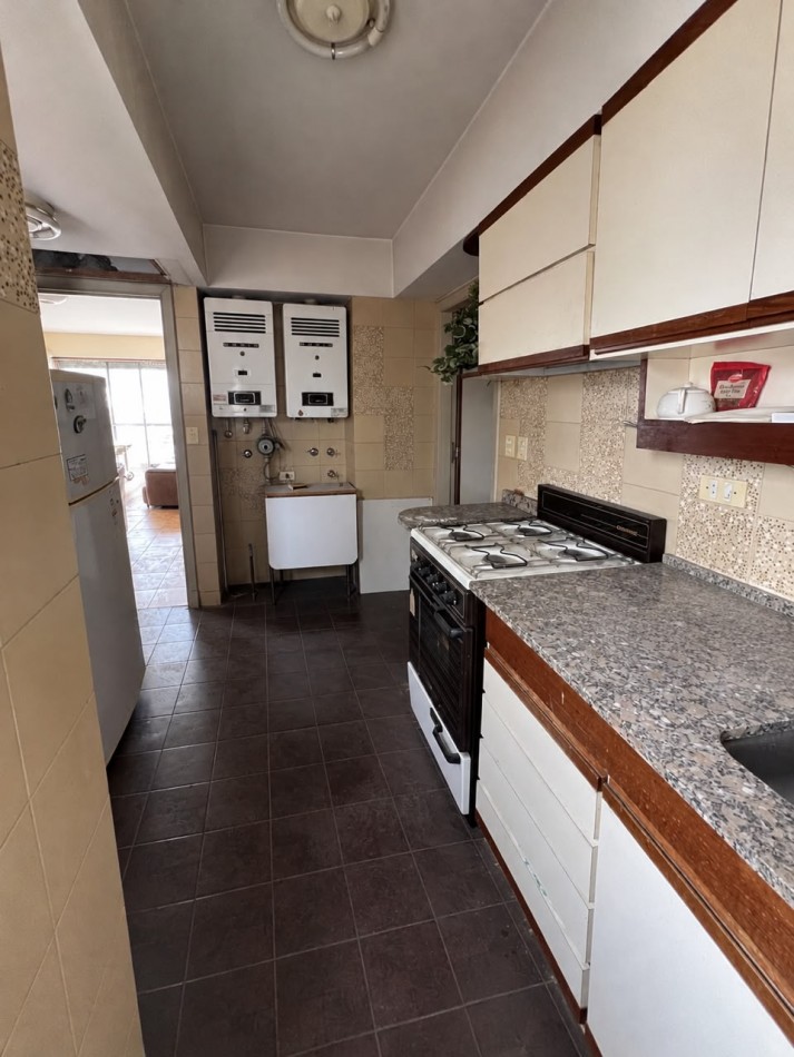 VENTA - DEPARTAMENTO 4 AMBIENTES CON TERRAZA