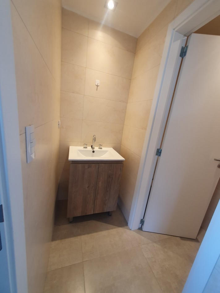 Hermoso Semipiso de 3 ambientes con cochera en Plaza Mitre  