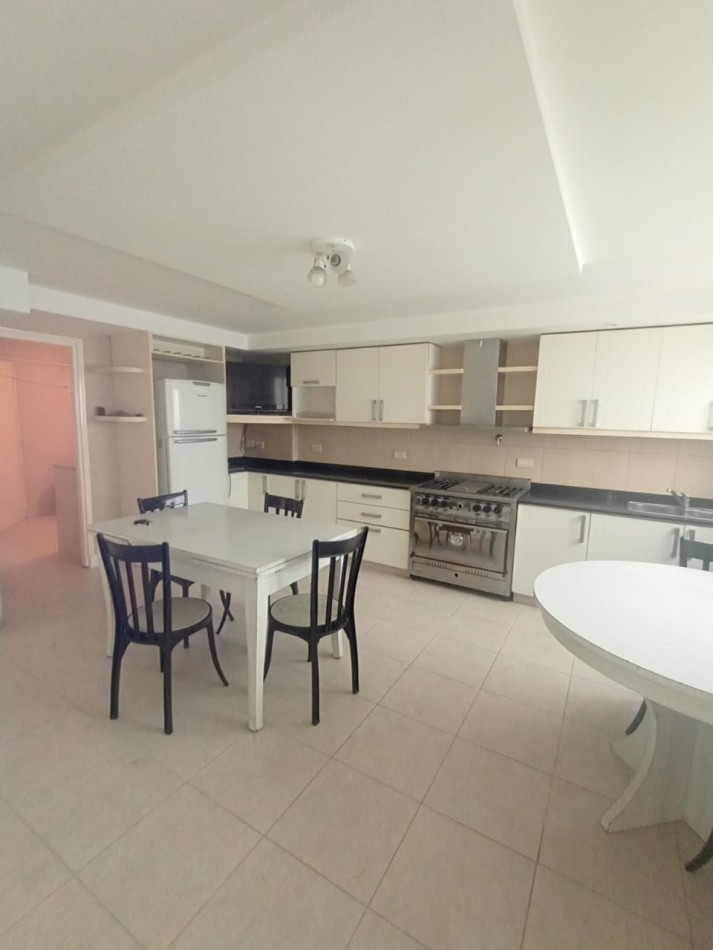 CHALET 5 AMBIENTES - CHAUVIN