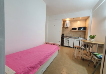 2 ambientes con patio,  a  3 cuadras de Paseo Aldrey!