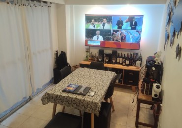 DEPARTAMENTO DE 2 AMBIENTES CON DOS PATIOS. ZONA GUEMES. FINANCIA EL 50% .