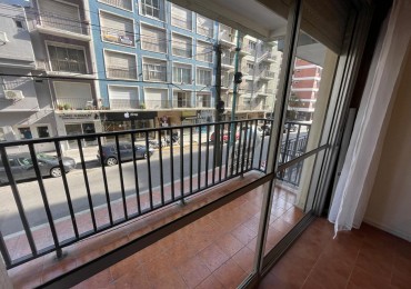 Departamento de Dos Ambientes con Balcon en Zona Guemes