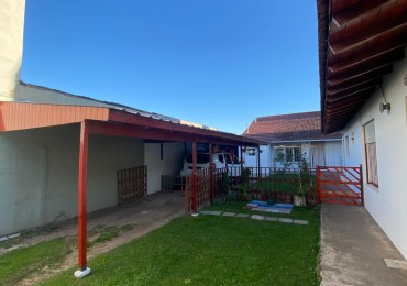 Casa con Departamento en Venta