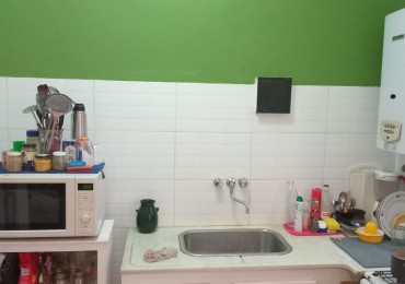2 ambientes a la calle zona Paseo Aldrey 