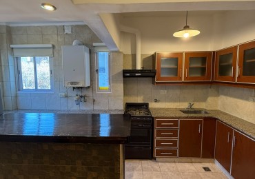 DEPARTAMENTO 2 AMBIENTES CON COCHERA - ALQUILER 