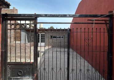 Alquiler Casa en PH 3 ambientes con parrilla