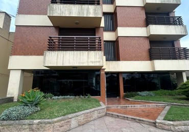 Departamento 2 ambientes con cochera